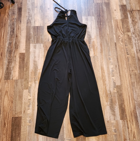 1.State Halter Jumpsuit - Picture 3 of 4